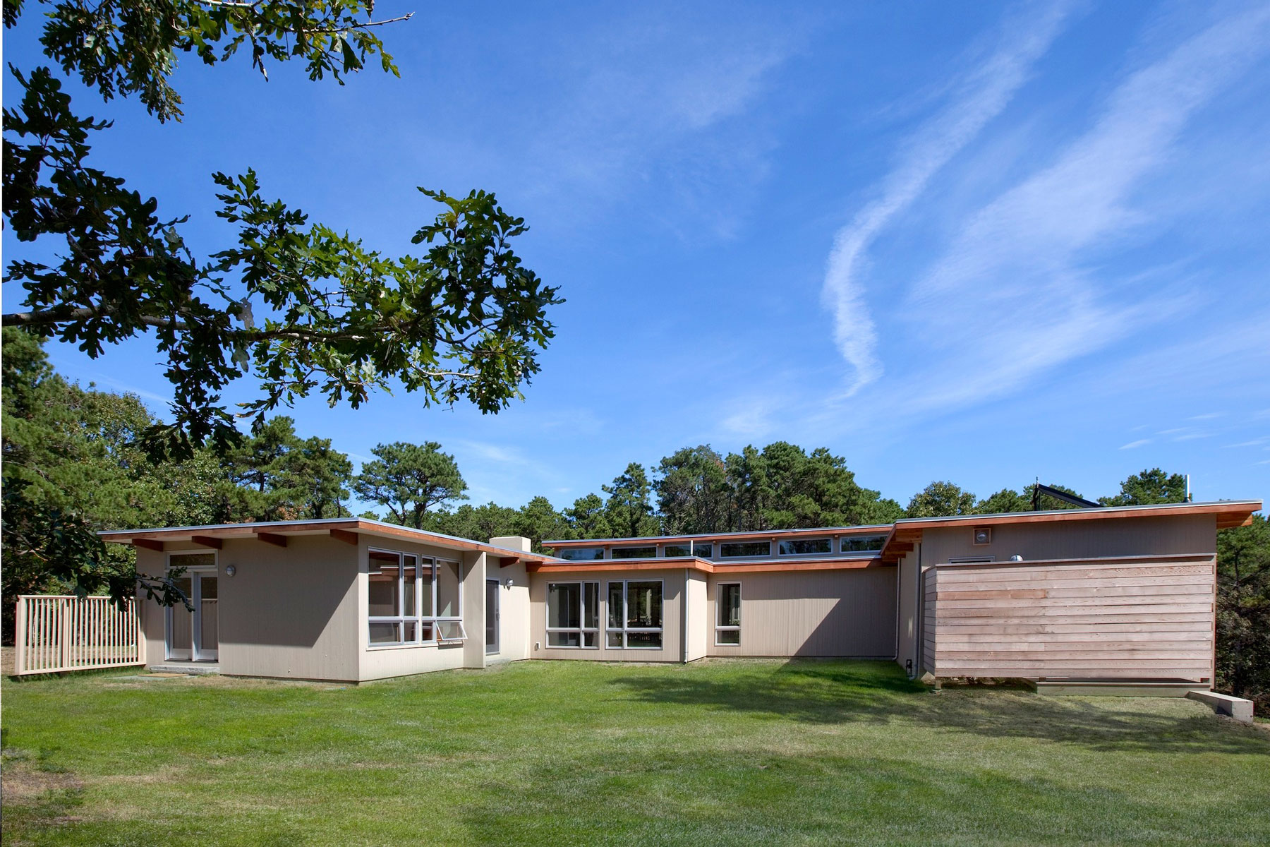 Cape Cod Modern House Addition by Hammer Architects | Homedezen